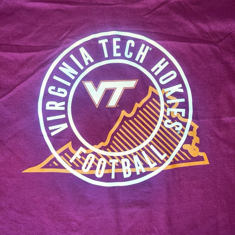 NWOT Captivating Virginia Tech Hokies‎ T-Shirt Maroon Size L - Picture 2 of 7